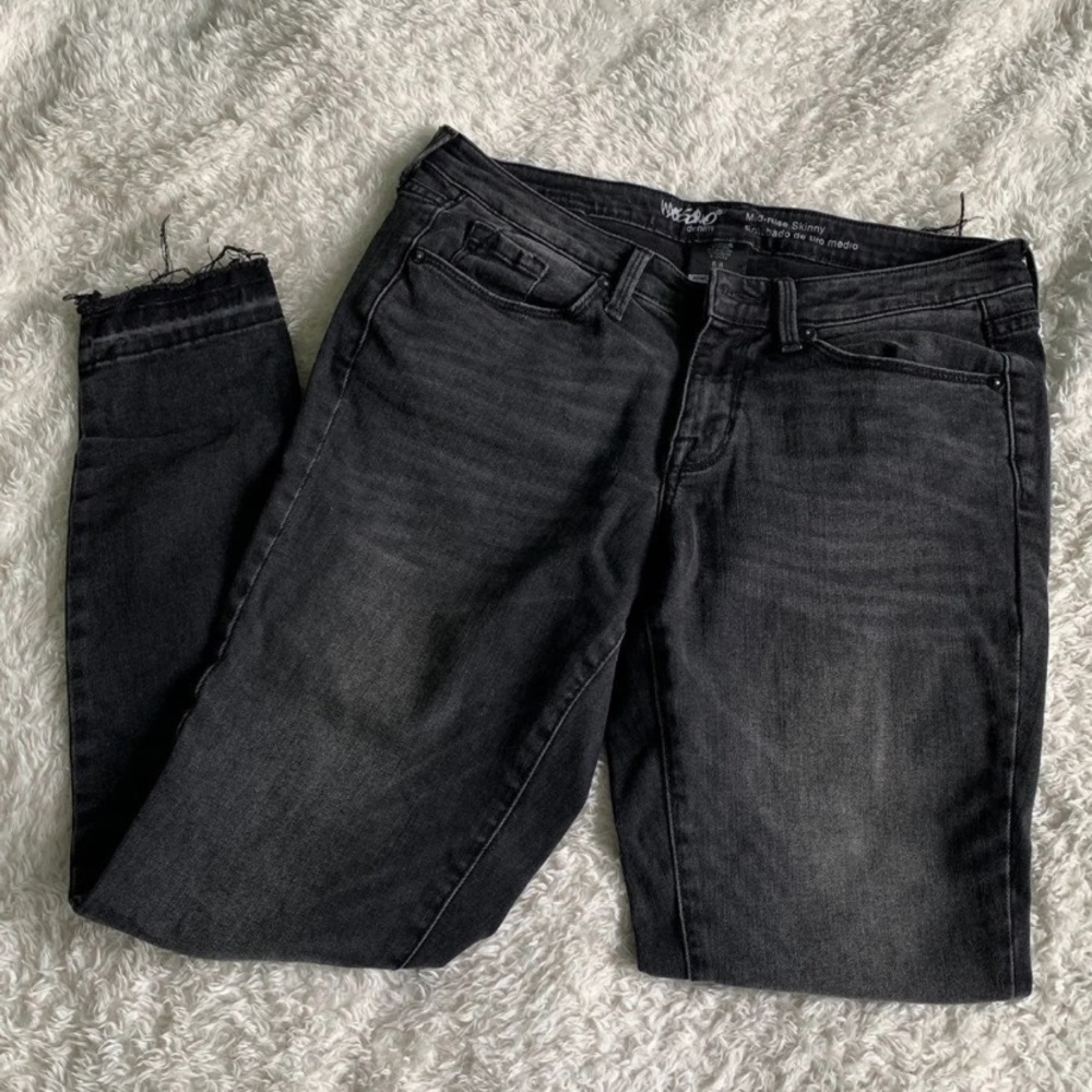 Black Distressed Skinny Jeans